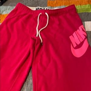 Never worn Nike sweat pants